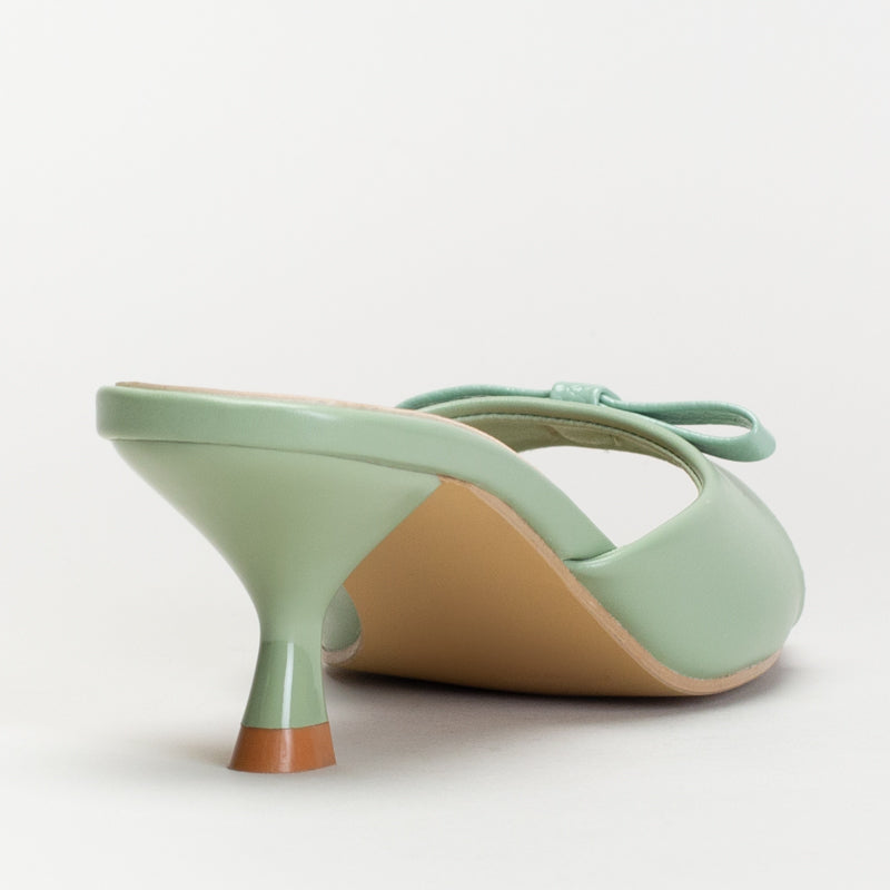 Kitten Heel Mule With Bow _ 166392