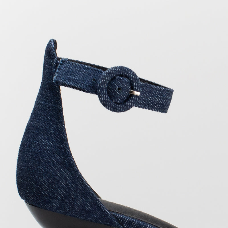 KITTEN HEEL WITH CROSS OVER STRAP