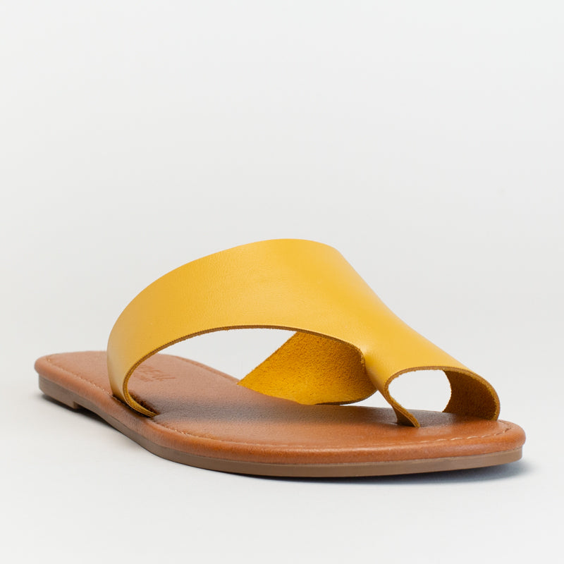 Leather Toe Ring Mule