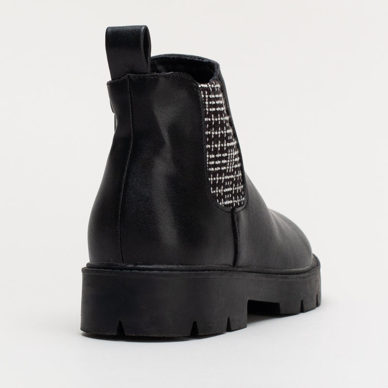Tweed Gusset Boot _ 159057