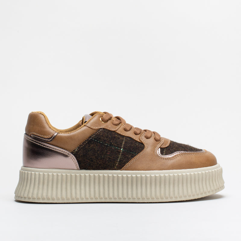 Two Tone Platform Sneaker _ 161162