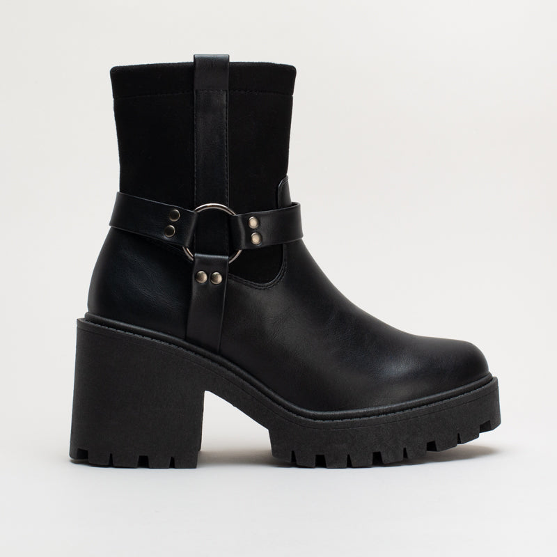 Platform Boot with Buckles _ 161068