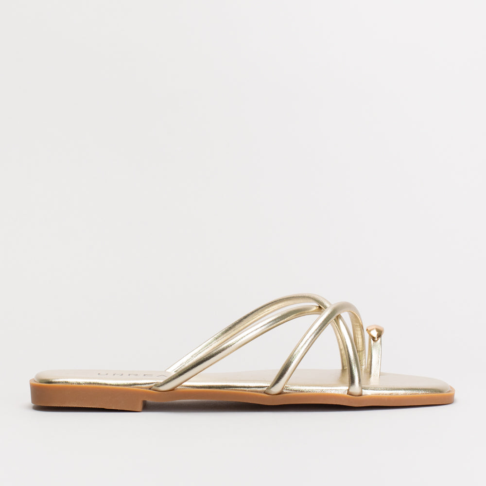 Metal Toe Loop Mule Sandal _ 157515