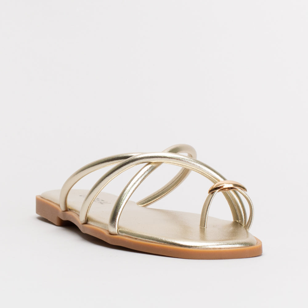 Metal Toe Loop Mule Sandal _ 157515