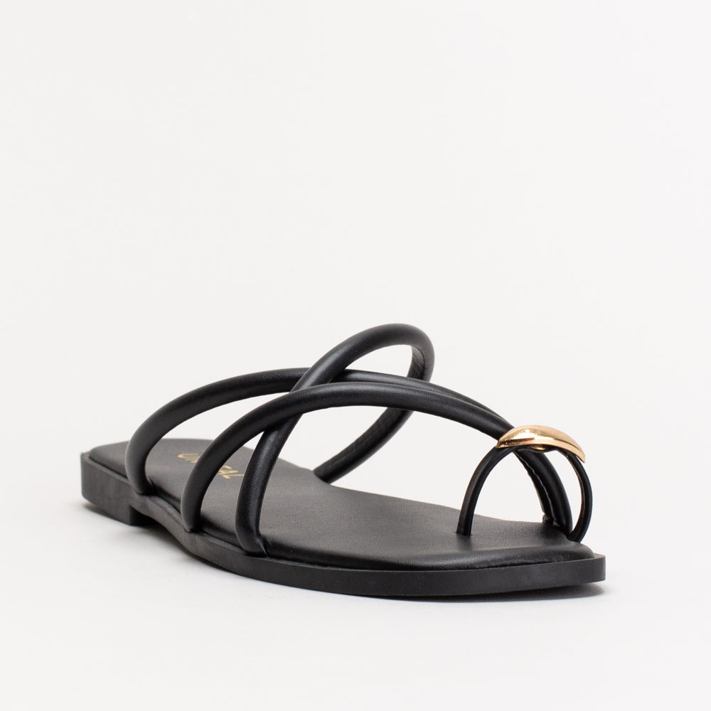 Metal Toe Loop Mule Sandal _ 157515