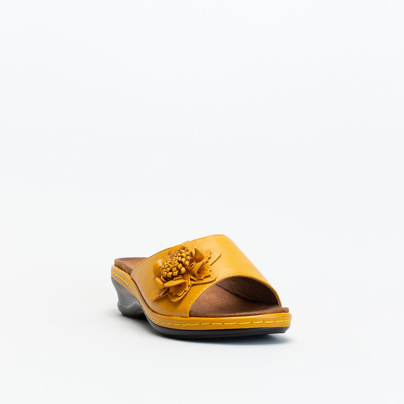 Women's Comfort Flower Mule _ 146542