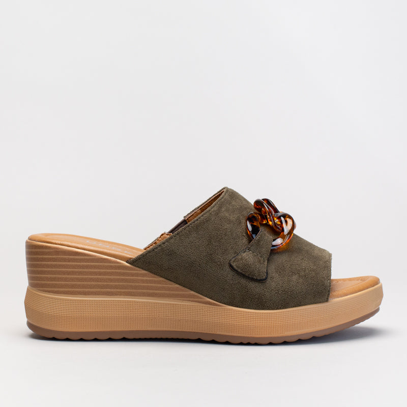 Comfort Mule Wedge With Chain Trim _ 170571