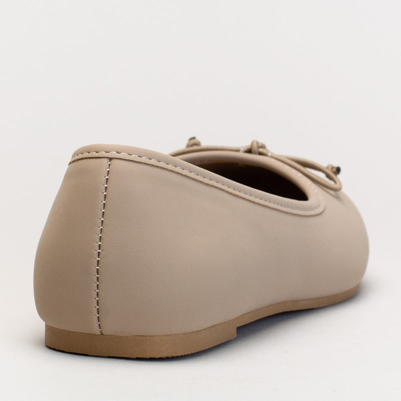 Toe cap pump with spagetti bow _ 166315
