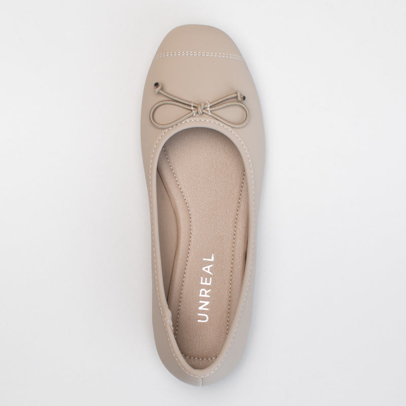 Toe cap pump with spagetti bow _ 166315