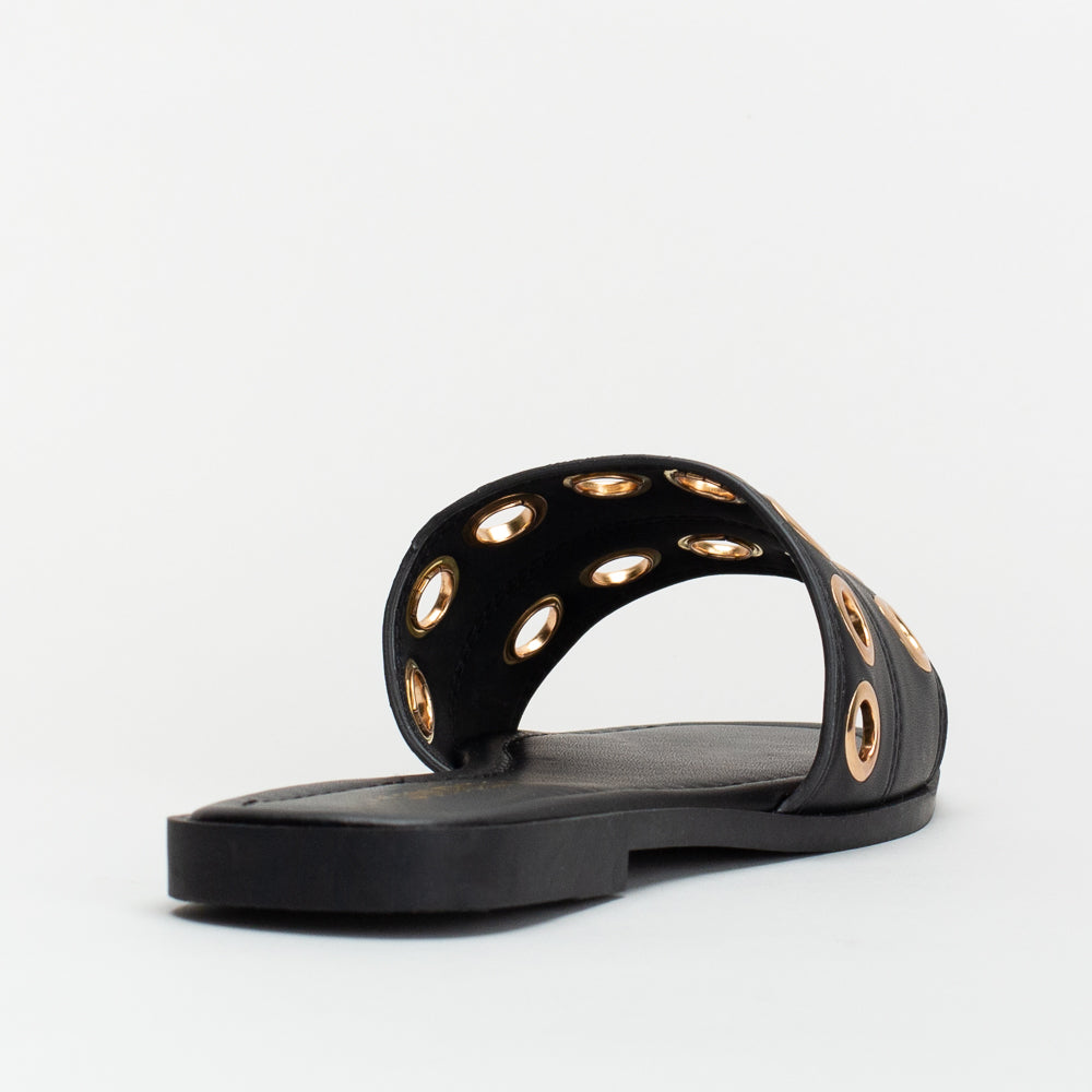 Women's Unreal Eyelet Slide _ 157534