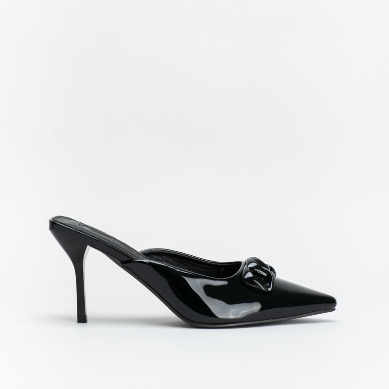 Unreal Women Pointy Heeled Mule _ 137731
