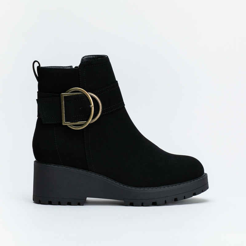 Unreal Women Wedge Buckle Boot _ 137515