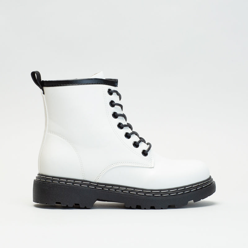 Unreal Women Twin Row Stitch Lace Up Boot _ 135638