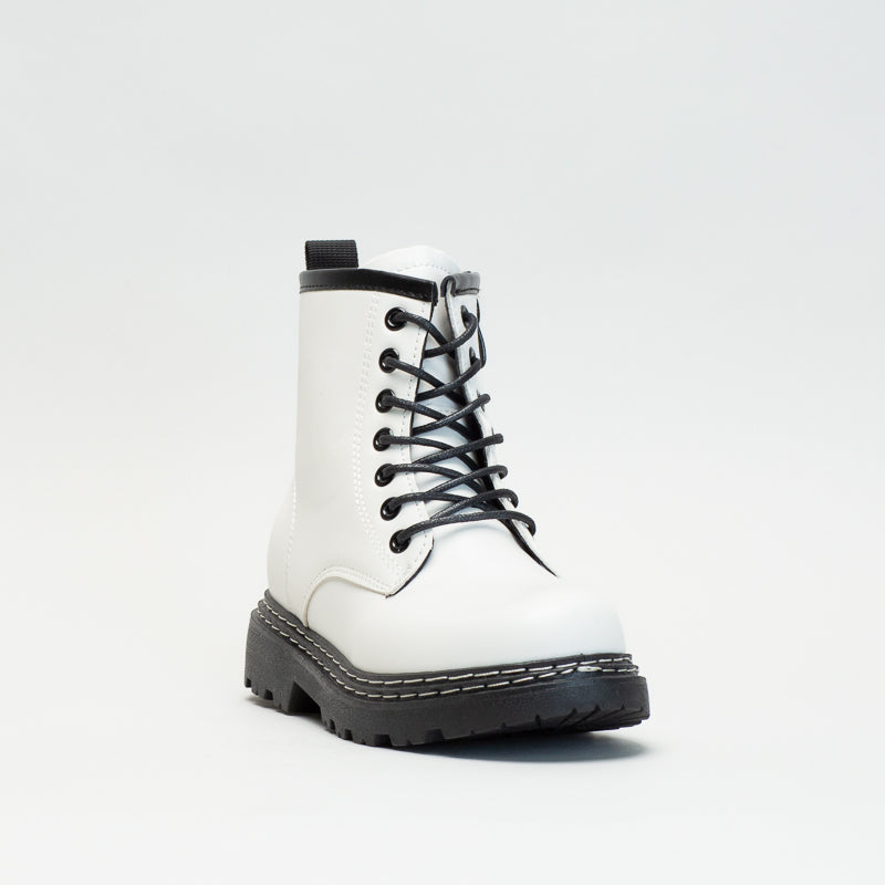 Unreal Women Twin Row Stitch Lace Up Boot _ 135638