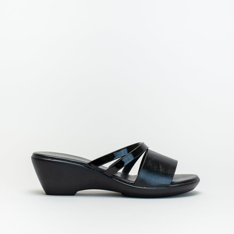 Giovanni Women Comfort Patent Strappy Mule _ 142746