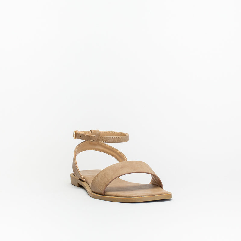 Unreal Women Padded Flat Sandal _ 142877