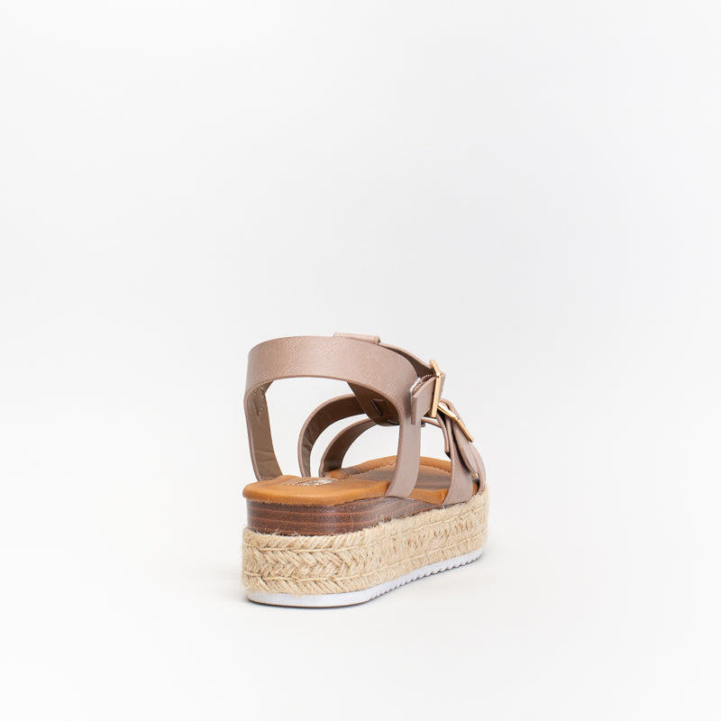 Unreal Women Gladiator Chunky Flatform Sandal _ 140626
