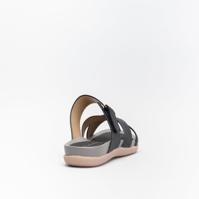 Giovanni Women Comfort Cross Over Mule _ 140645