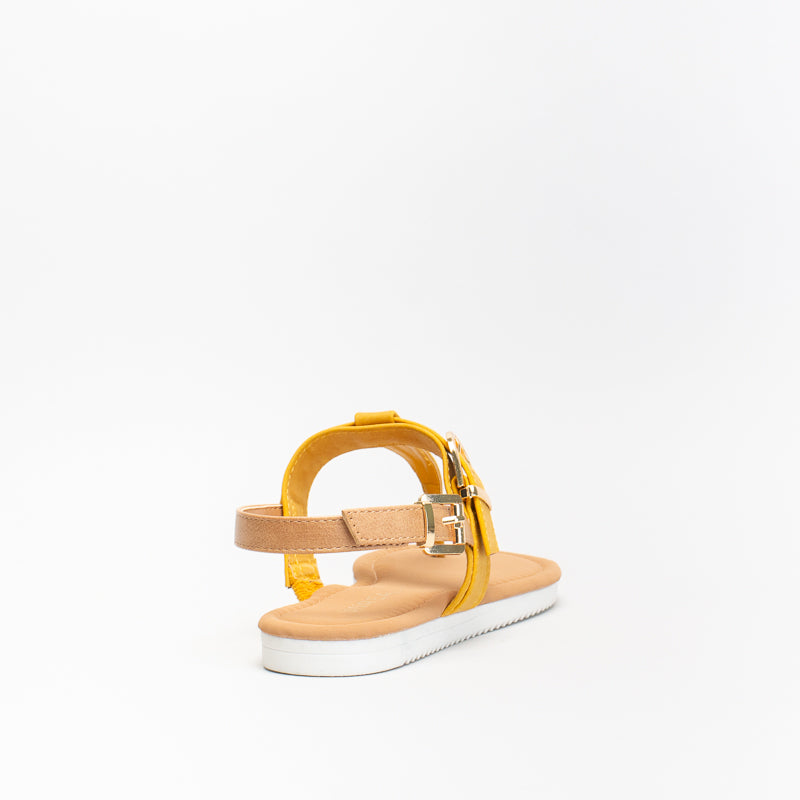 Unreal Women White Outsole Thong Sandal _ 140480