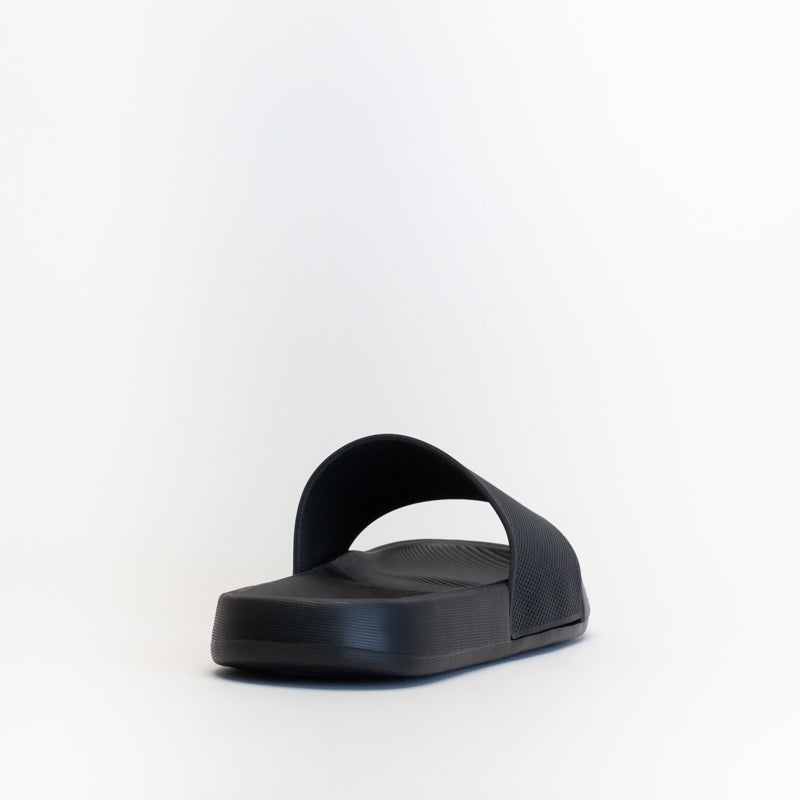 Mancini Men Slide With Pin Punch Detail _ 150642
