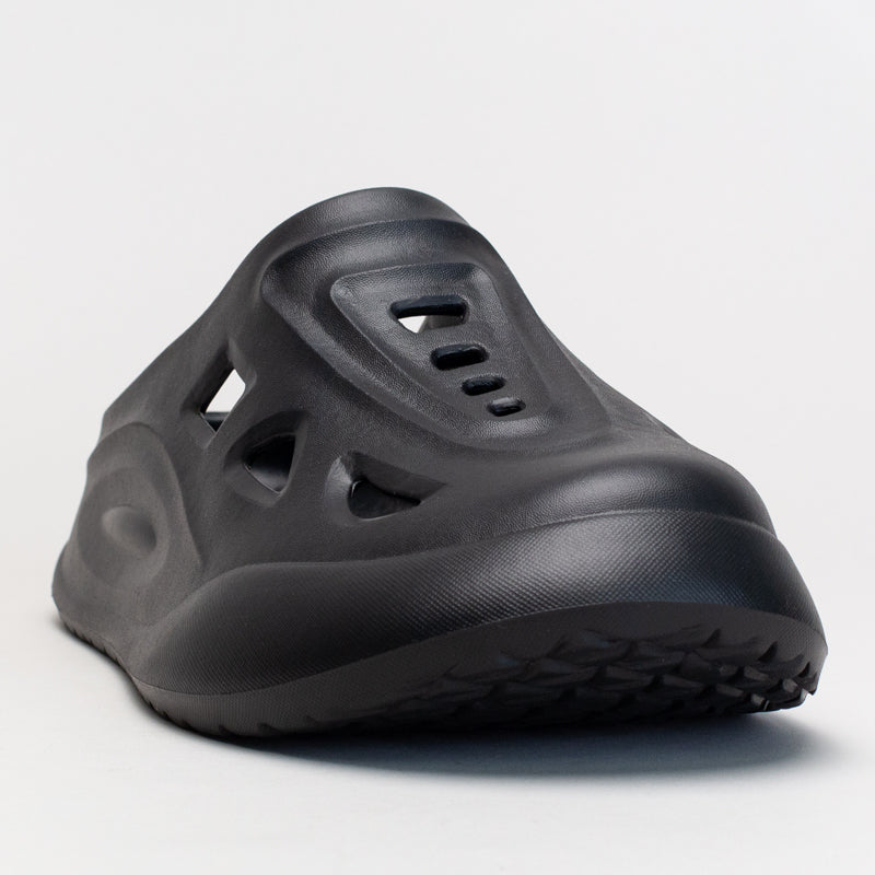 Closed Toe Slip On _ 165674