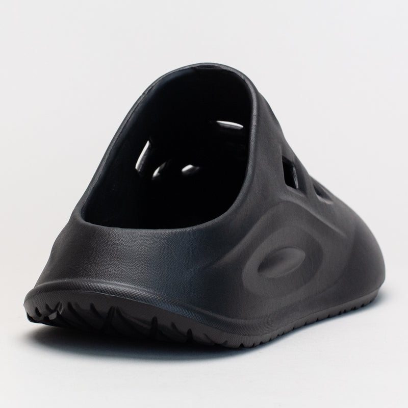 Closed Toe Slip On _ 165674