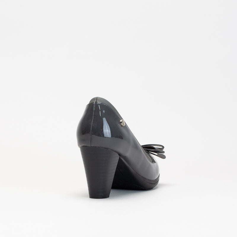 Giovanni Women Patent Bow Block Heel Shoe _ 150610