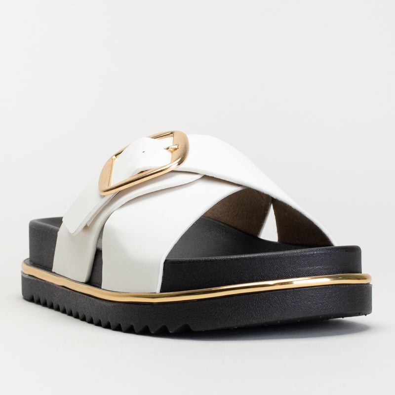 CROSSOVER SANDAL WITH SIDE BUCKLE