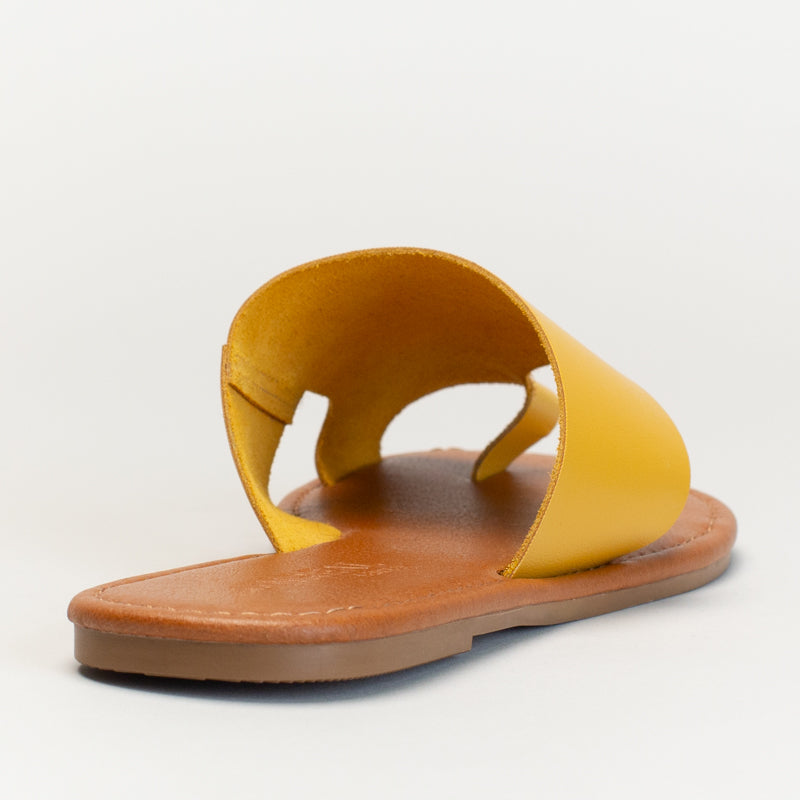 Leather Toe Ring Mule