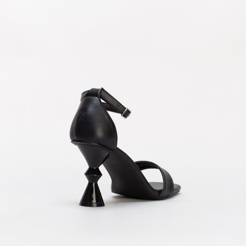 Unreal Women Statement Heel Sandal _ 134249