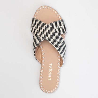 CROSS OVER SLIP ON WITH WEBBING