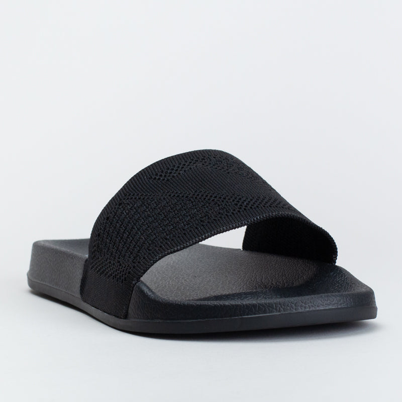 Knitted Slide
