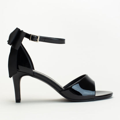 Heel With Oversized Bow