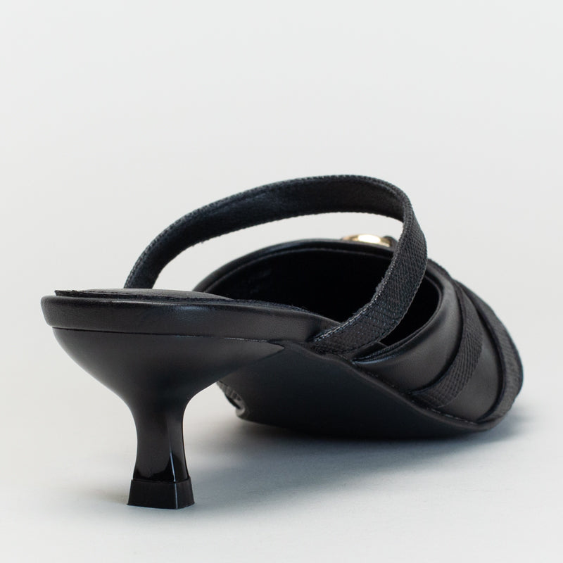 Pointy with Metal Trim-Black