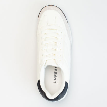 LACE UP SNEAKER