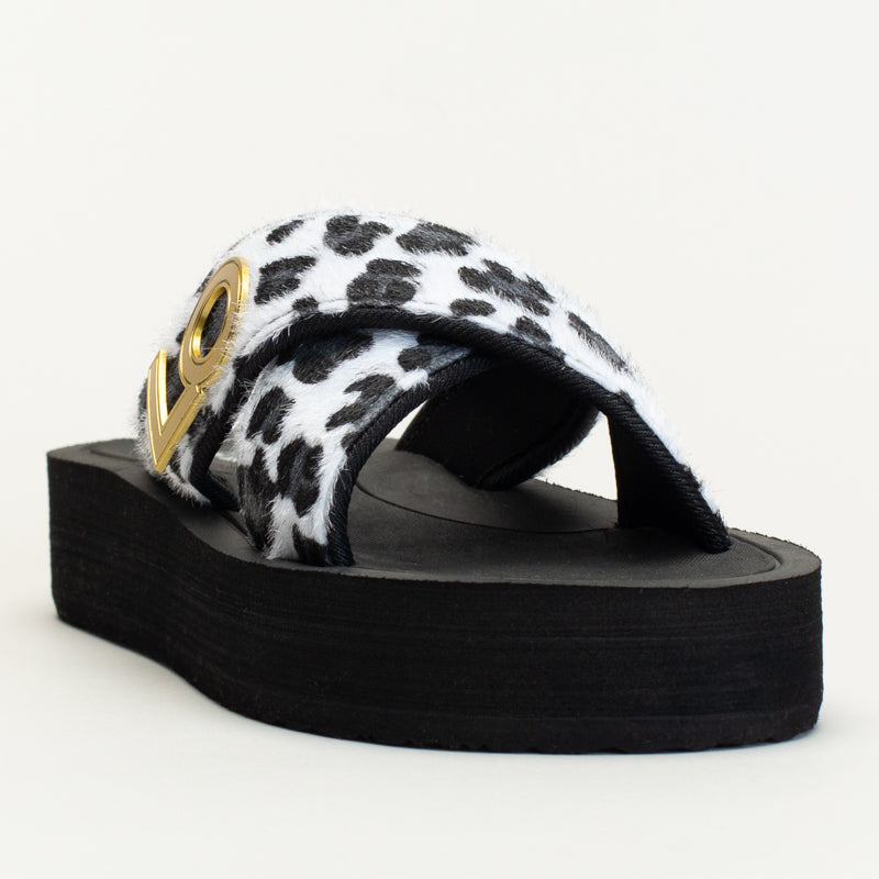 Leopard Cross Over Flat Form