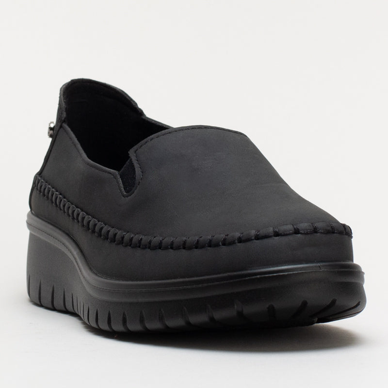 PC Comfort Stitch Detail Wedge Shoe