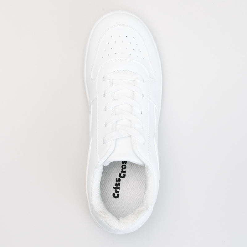 Older boys lace up trainer
