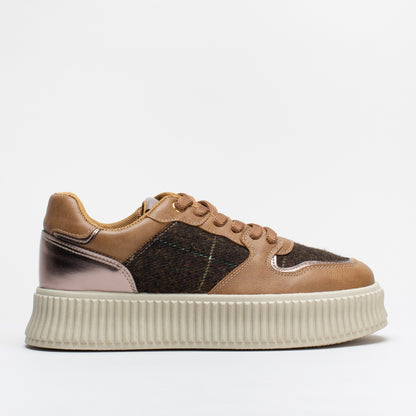 Two Tone Platform Sneaker _ 161162