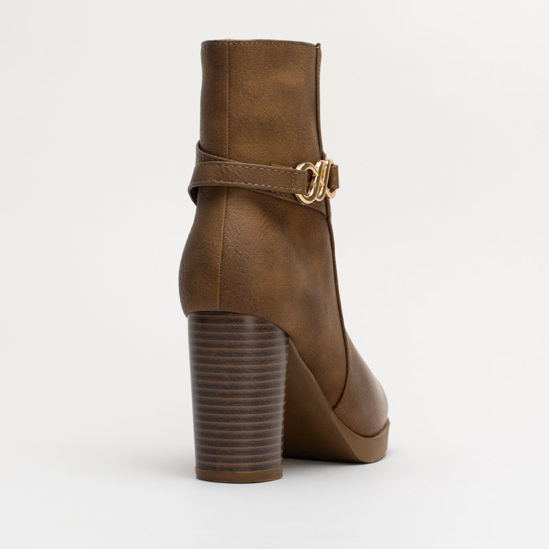 Block Heel Smart Boot _ 160806