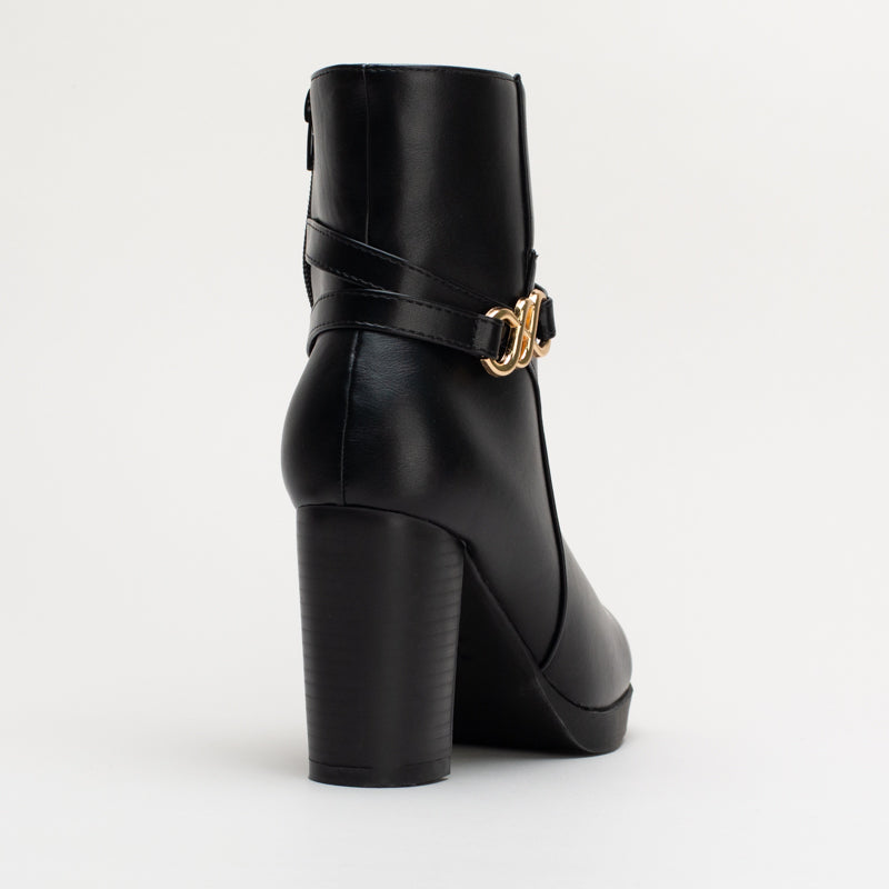 Block Heel Smart Boot _ 160805
