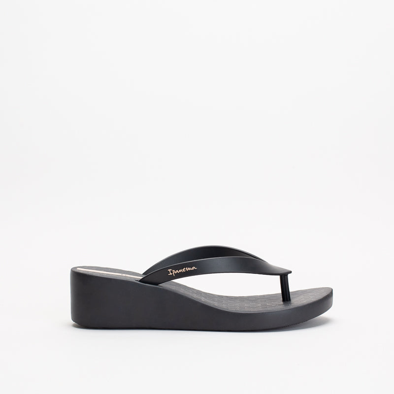 Ipanema Women Selfie Wedge Thong _ 143510