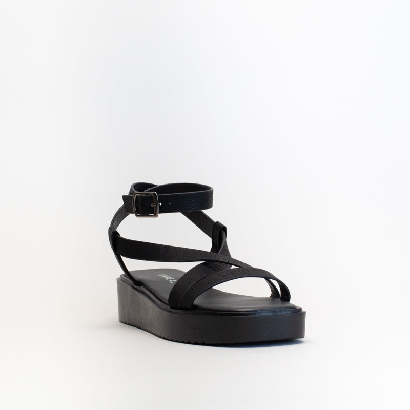 Unreal Women Flatform X-Over Sandal _ 150681