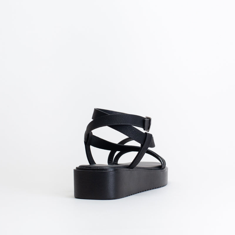 Unreal Women Flatform X-Over Sandal _ 150681