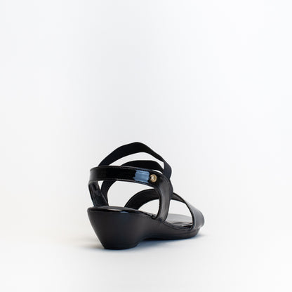 Giovanni Women Elasticated Patent Wedge Sandal _ 150552