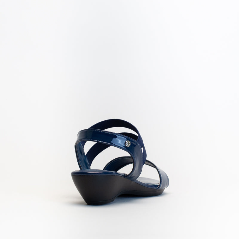 Giovanni Women Elasticated Patent Wedge Sandal _ 150552