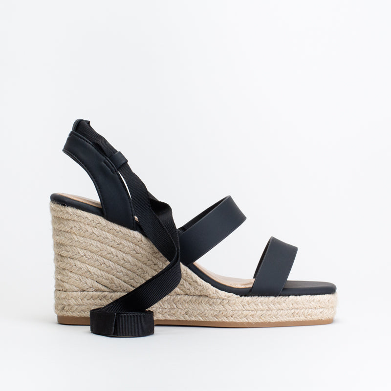 Unreal Women Square Toe Espadrille Wedge Sandal _ 150758