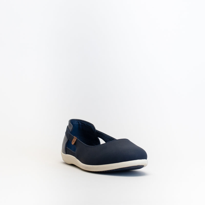 Pierre Cardin Women Sporty Cut Out Pump _ 152970