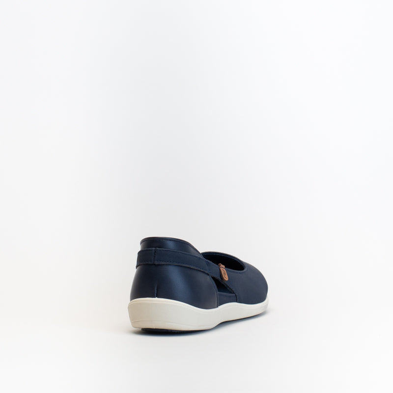 Pierre Cardin Women Sporty Cut Out Pump _ 152970