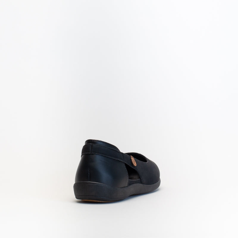 Pierre Cardin Women Sporty Cut Out Pump _ 152970